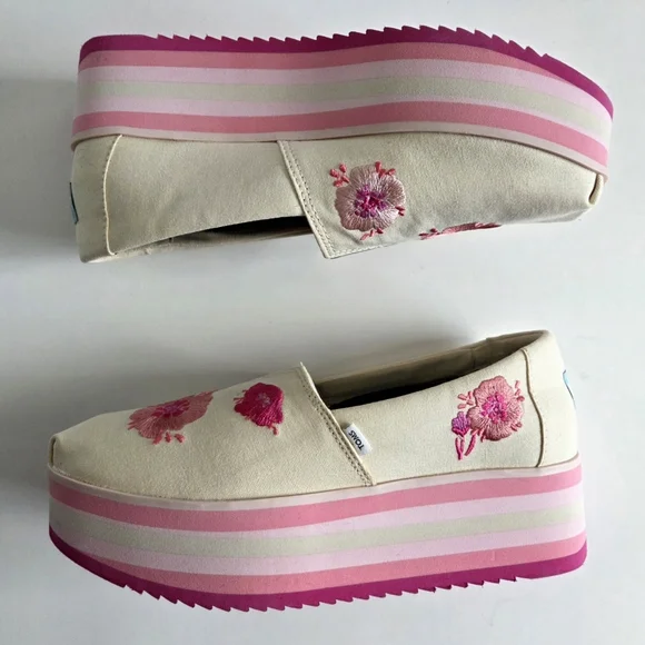 Toms Embroidered Floral On Canvas Platform Slip-On Shoes, Pink & Cream, Size 8.5 - Picture 6 of 16